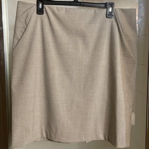 New York & Company Stretch Skirt Size 16